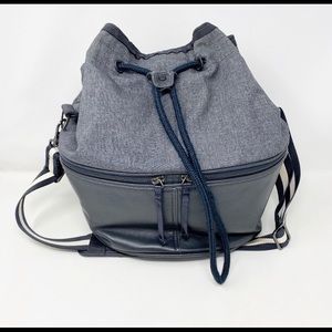 LuLulemon draw-string bucket bag